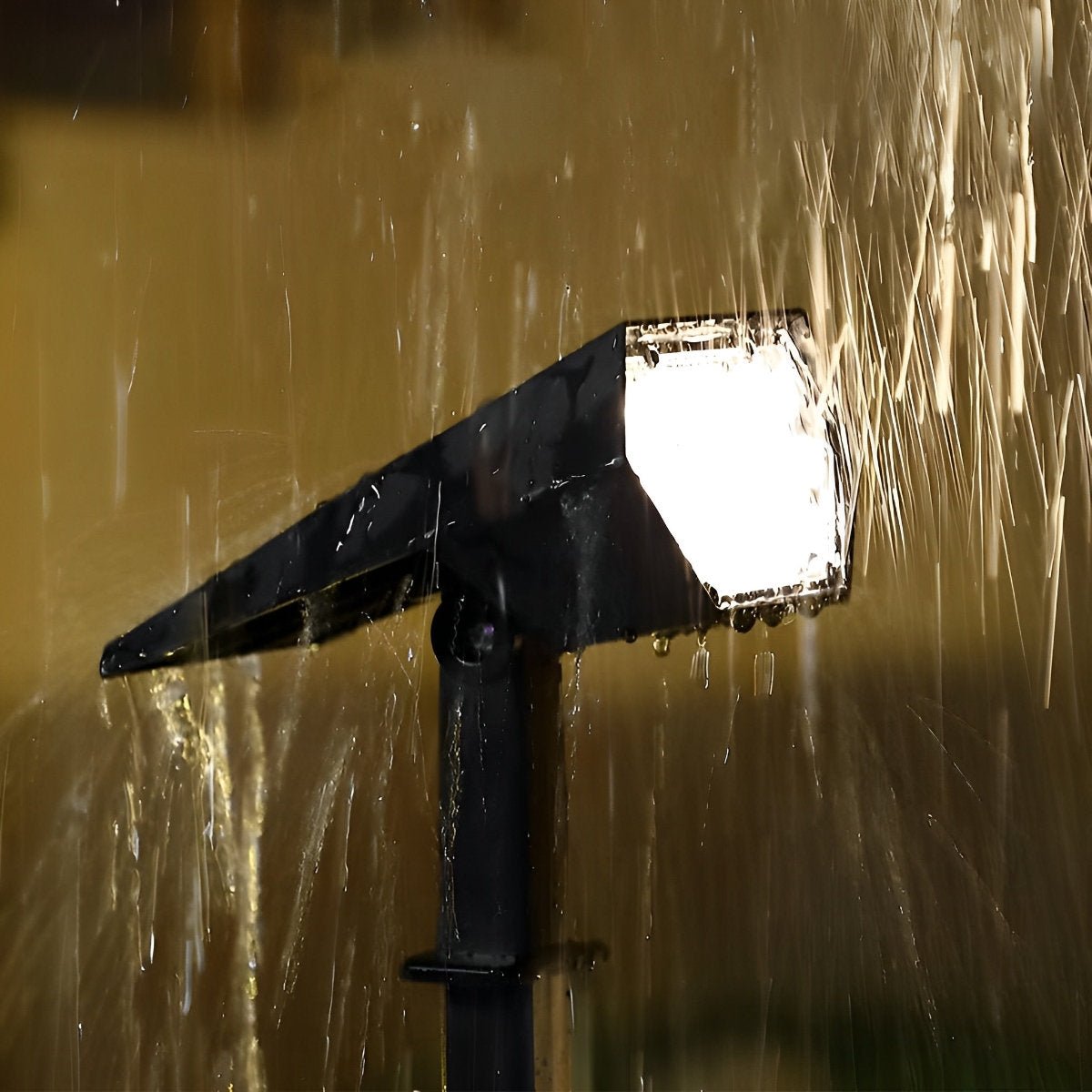 Adjustable Waterproof Multicolour Solar Spot Light With Sensor Landscape Lighting