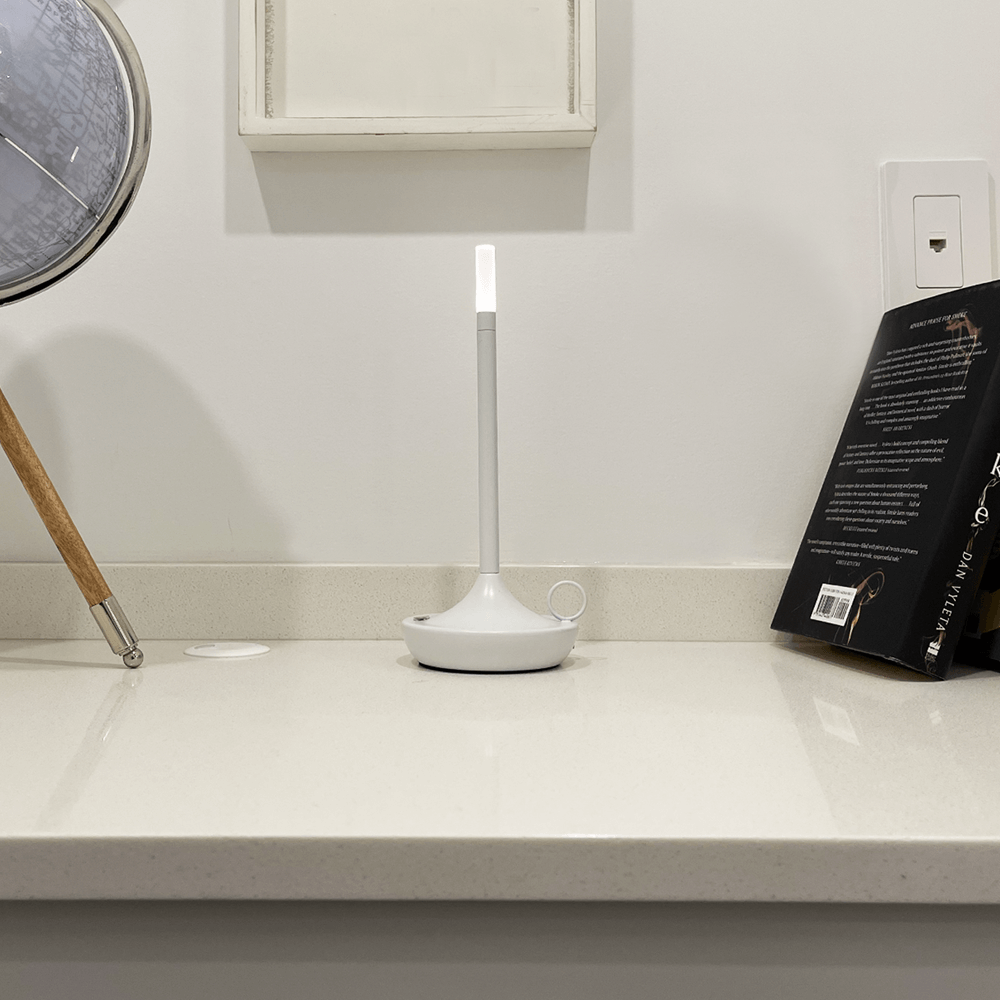 Vetra Wick Lamp