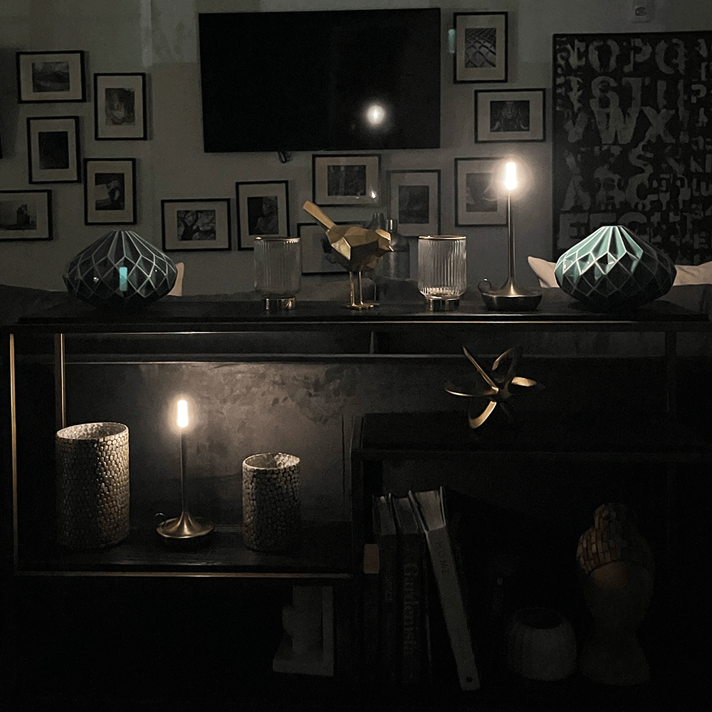 Vetra Wick Lamp