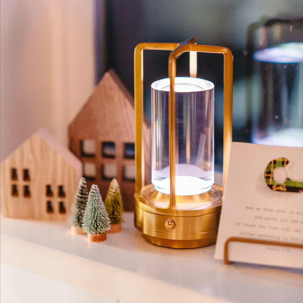 Isla Lantern Lamp