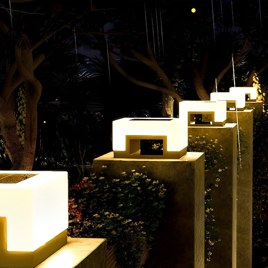 Minimalist Square Waterproof LED Black Modern Solar Post Caps Lights