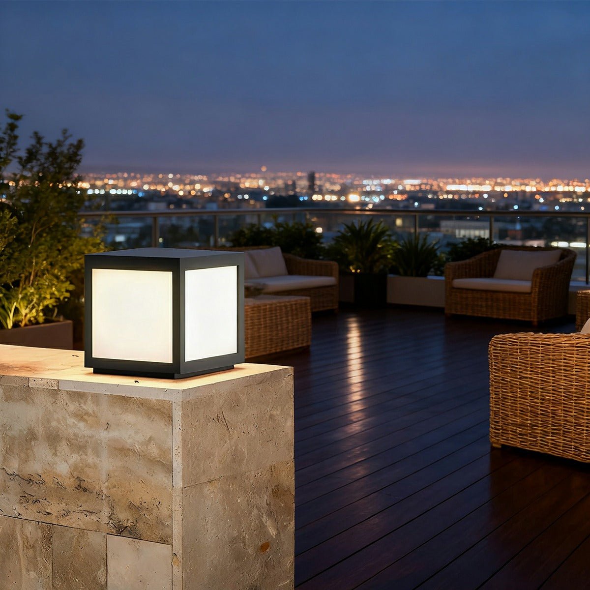Solar Waterproof Post Cap Aluminum Column Pedestal Light