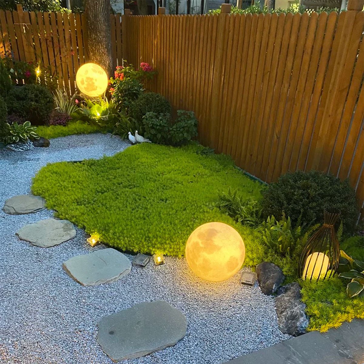 Waterproof Solar Moon Ball Lights Garden Landscape Lawn Lights